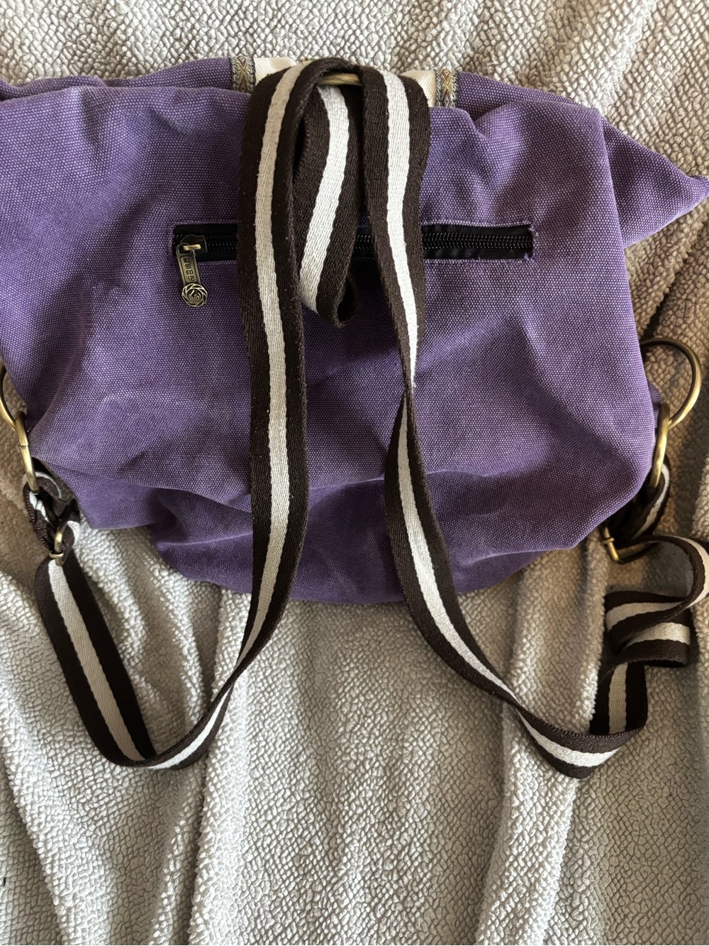Canvas Backpack - Picture 2 of 7